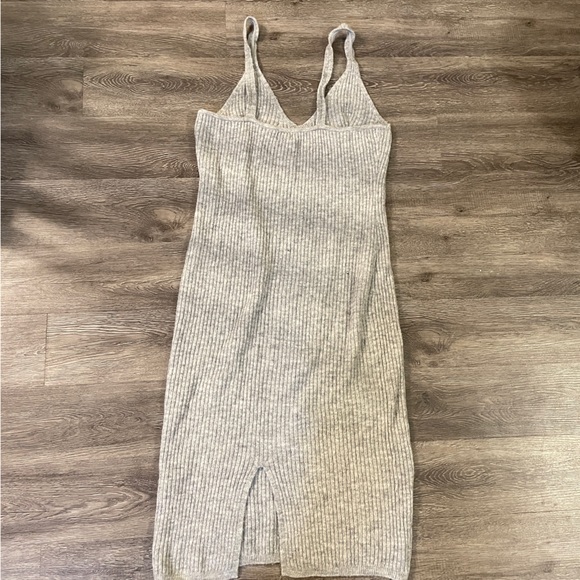 H&M Rib-knit Dress - Picture 2 of 9